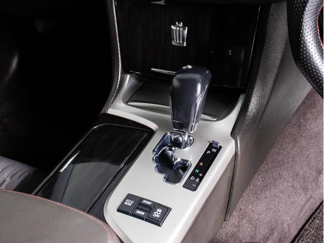 クラウン アスリート　後期型（サンルーフ）（ローダウン）Ｂｌｕｅｔｏｏｔｈ対応　ＨＤＤマルチナビ　レギュラーガソリン仕様　カラーバックカメラ　ＨＩＤヘッドライト　パワーシート　クルーズコントロール　フルセグ　ＣＤ録音（38枚目）