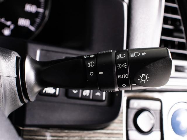 クラウンハイブリッド アスリートＳ　Ｊ－フロンティアリミテッド　後期型（禁煙車）（特別仕様車）（黒本革シート）（オプション１８インチアルミ）（フルエアロ）（トヨタセーフティセンス）衝突軽減ブレーキ　踏み間違い防止機能　車線逸脱抑制機能ＬＤＡ　レーダークルーズ（43枚目）