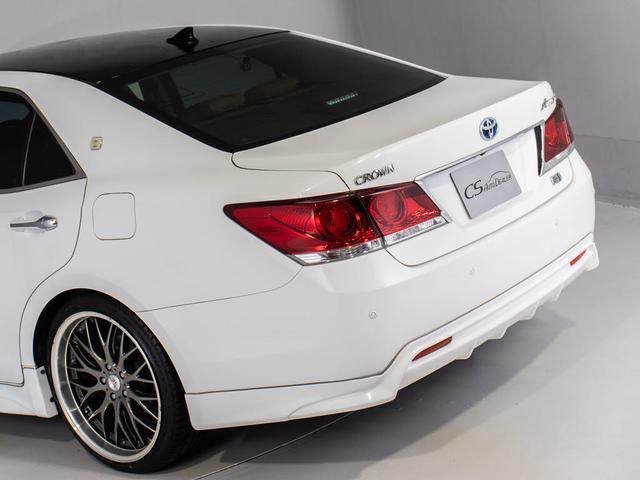 クラウンハイブリッド アスリートＳ　オートサロン出展モデル（禁煙車）（特注フォーブレザーシート）（２０インチアルミ）（フルエアロ）（レクサスパール＆ルーフブラックカスタム）衝突軽減ブレーキ　踏み間違い防止機能　　Ｂｌｕｅｔｏｏｔｈ対応（22枚目）