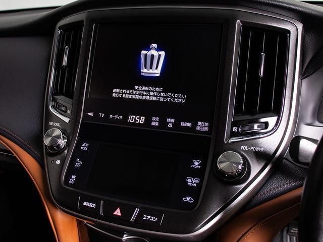 クラウンハイブリッド アスリートＳ　オートサロン出展モデル（禁煙車）（特注フォーブレザーシート）（２０インチアルミ）（フルエアロ）（レクサスパール＆ルーフブラックカスタム）衝突軽減ブレーキ　踏み間違い防止機能　　Ｂｌｕｅｔｏｏｔｈ対応（42枚目）
