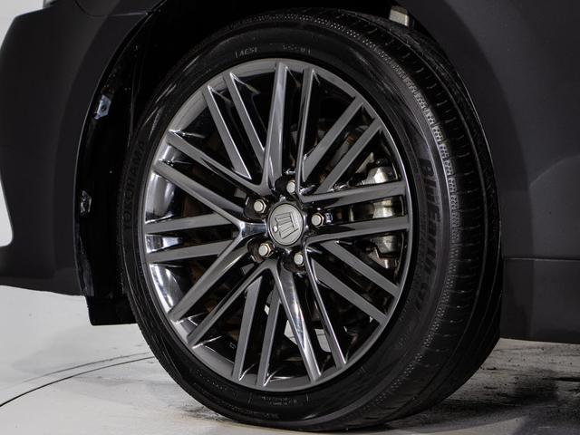 クラウンハイブリッド アスリートＳ　Ｊ－フロンティアリミテッド　後期型（禁煙車）（特別仕様車）（オプション１８インチアルミ）（新品タイヤ）（トヨタセーフティセンス）衝突軽減ブレーキ　踏み間違い防止機能　車線逸脱抑制　レーダークルーズ　専用インテリア＆エクステリア（6枚目）