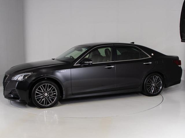 クラウンハイブリッド アスリートＳ　Ｊ－フロンティアリミテッド　後期型（禁煙車）（特別仕様車）（オプション１８インチアルミ）（新品タイヤ）（トヨタセーフティセンス）衝突軽減ブレーキ　踏み間違い防止機能　車線逸脱抑制　レーダークルーズ　専用インテリア＆エクステリア（15枚目）