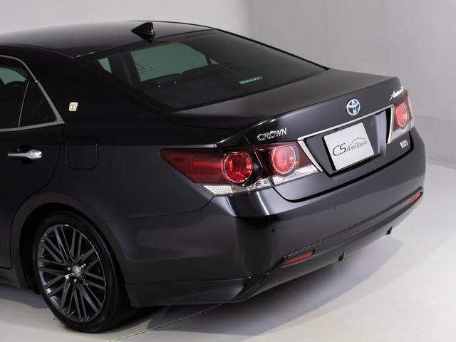 クラウンハイブリッド アスリートＳ　Ｊ－フロンティアリミテッド　後期型（禁煙車）（特別仕様車）（オプション１８インチアルミ）（新品タイヤ）（トヨタセーフティセンス）衝突軽減ブレーキ　踏み間違い防止機能　車線逸脱抑制　レーダークルーズ　専用インテリア＆エクステリア（22枚目）