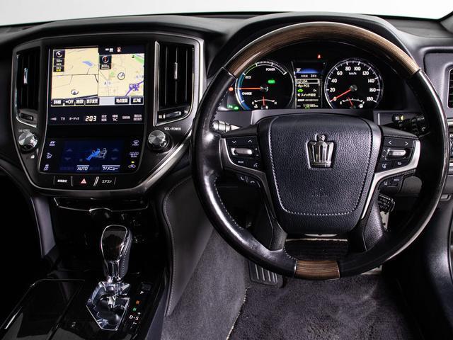 クラウンハイブリッド アスリートＳ　Ｊ－フロンティアリミテッド　後期型（禁煙車）（特別仕様車）（オプション１８インチアルミ）（新品タイヤ）（トヨタセーフティセンス）衝突軽減ブレーキ　踏み間違い防止機能　車線逸脱抑制　レーダークルーズ　専用インテリア＆エクステリア（33枚目）