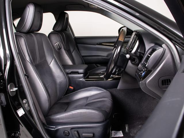 クラウンハイブリッド アスリートＳ　Ｊ－フロンティアリミテッド　後期型（禁煙車）（特別仕様車）（オプション１８インチアルミ）（新品タイヤ）（トヨタセーフティセンス）衝突軽減ブレーキ　踏み間違い防止機能　車線逸脱抑制　レーダークルーズ　専用インテリア＆エクステリア（34枚目）