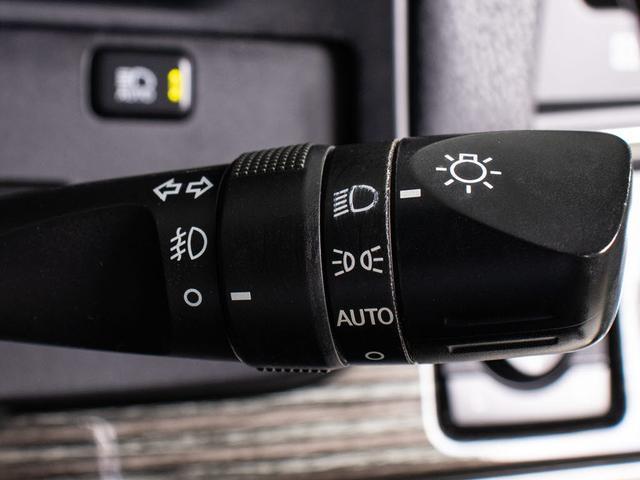 クラウンハイブリッド アスリートＳ　Ｊ－フロンティアリミテッド　後期型（禁煙車）（特別仕様車）（オプション１８インチアルミ）（新品タイヤ）（トヨタセーフティセンス）衝突軽減ブレーキ　踏み間違い防止機能　車線逸脱抑制　レーダークルーズ　専用インテリア＆エクステリア（47枚目）