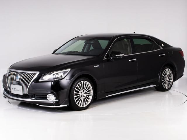 クラウンマジェスタ Ｆバージョン　（黒本革シート）（オプション１８インチアルミ）（フルエアロ）（衝突軽減ブレーキ）（踏み間違い防止機能）レーダークルーズ　ＢＳＭ　イージークローザー　後席ＶＩＰ仕様　Ｂｌｕｅｔｏｏｔｈ対応　ＨＤＤマルチ（16枚目）