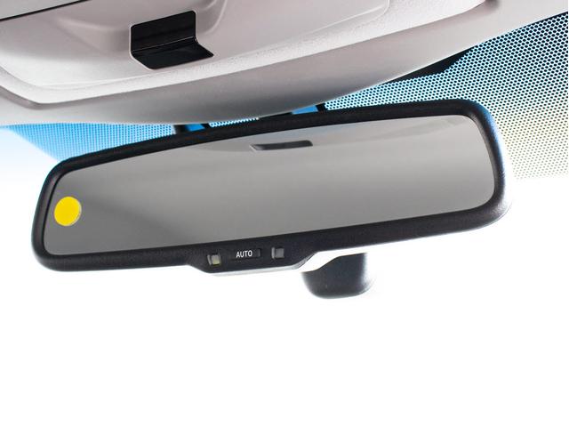 クラウンマジェスタ Ｆバージョン　（黒本革シート）（オプション１８インチアルミ）（フルエアロ）（衝突軽減ブレーキ）（踏み間違い防止機能）レーダークルーズ　ＢＳＭ　イージークローザー　後席ＶＩＰ仕様　Ｂｌｕｅｔｏｏｔｈ対応　ＨＤＤマルチ（47枚目）