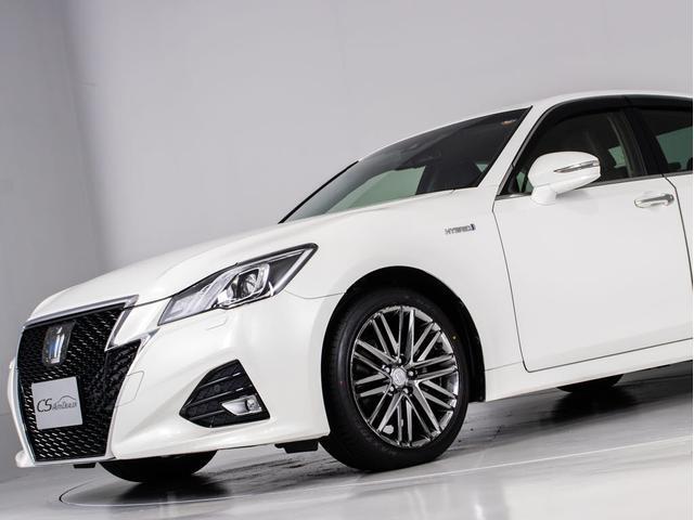クラウンハイブリッド アスリートＧ　後期型（禁煙車）（黒本革シート）（スパッタリング加工１８インチアルミ）（新品タイヤ）（トヨタセーフティセンス）衝突軽減ブレーキ　車線逸脱抑制ＬＤＡ　レーダークルーズ　踏み間違い防止　Ｂｌｕｅｔｏｏｔｈ（20枚目）