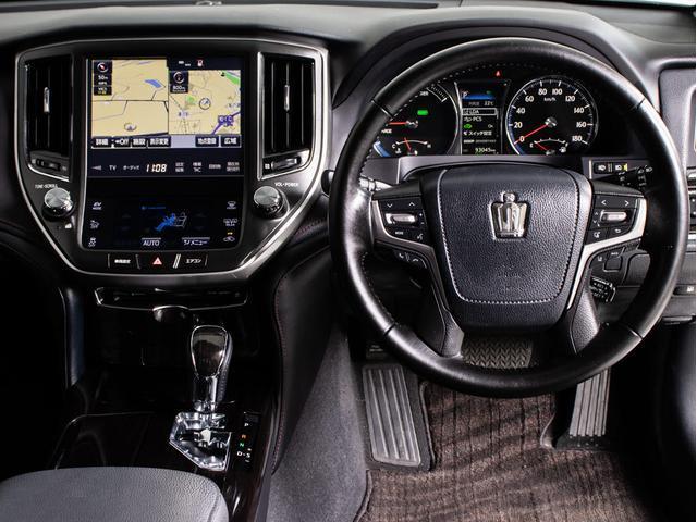 クラウンハイブリッド アスリートＧ　後期型（禁煙車）（黒本革シート）（スパッタリング加工１８インチアルミ）（新品タイヤ）（トヨタセーフティセンス）衝突軽減ブレーキ　車線逸脱抑制ＬＤＡ　レーダークルーズ　踏み間違い防止　Ｂｌｕｅｔｏｏｔｈ（32枚目）