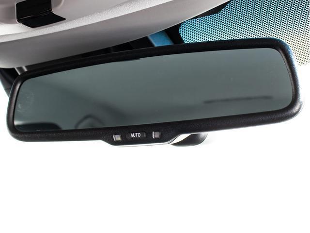 クラウンハイブリッド アスリートＧ　後期型（禁煙車）（黒本革シート）（スパッタリング加工１８インチアルミ）（新品タイヤ）（トヨタセーフティセンス）衝突軽減ブレーキ　車線逸脱抑制ＬＤＡ　レーダークルーズ　踏み間違い防止　Ｂｌｕｅｔｏｏｔｈ（48枚目）