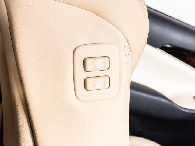 クラウンハイブリッド ロイヤルサルーンＧ　後期（禁煙車）（フラクセン本革シート）（トヨタセーフティセンス）（リヤコンフォートパッケージ）衝突軽減ブレーキ　車線逸脱抑制ＬＤＡ　レーダークルーズ　ＢＳＭ　アダプティブハイビーム　Ｂｌｕｅｔｏｏｔｈ（38枚目）