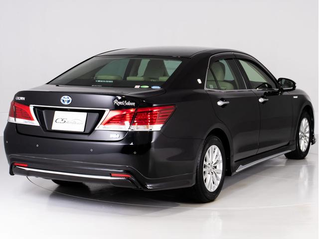 クラウンハイブリッド ロイヤルサルーン　後期型（禁煙車）（本革シート）（フルエアロ）（点検記録簿７枚）（衝突軽減ブレーキ）（踏み間違い防止機能）レーダークルーズ　レギュラーガソリン仕様　Ｂｌｕｅｔｏｏｔｈ対応　ＳＤマルチ　アドバンストＰＫＧ（19枚目）