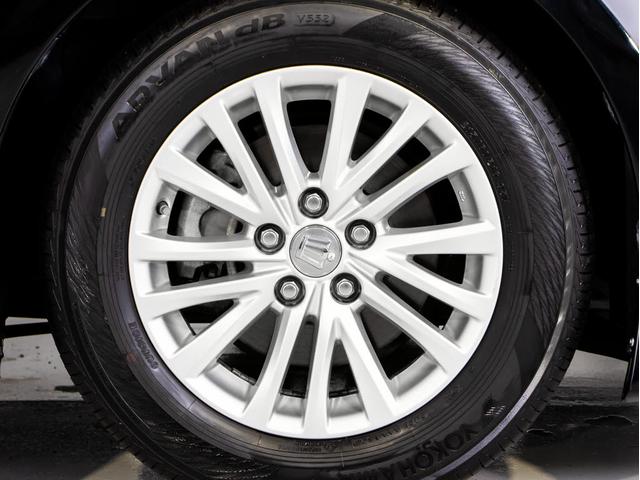 クラウンハイブリッド ロイヤルサルーン　後期型（禁煙車）（本革シート）（フルエアロ）（点検記録簿７枚）（衝突軽減ブレーキ）（踏み間違い防止機能）レーダークルーズ　レギュラーガソリン仕様　Ｂｌｕｅｔｏｏｔｈ対応　ＳＤマルチ　アドバンストＰＫＧ（29枚目）