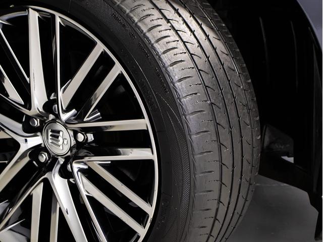 クラウンハイブリッド アスリートＳ　後期型（ワンオーナー）（黒本革シート）（フルエアロ）（オプション１８インチアルミ）（トヨタセーフティセンス）衝突軽減ブレーキ　踏み間違い防止機能　車線逸脱抑制ＬＤＡ　レーダークルーズ　オートハイビーム（6枚目）