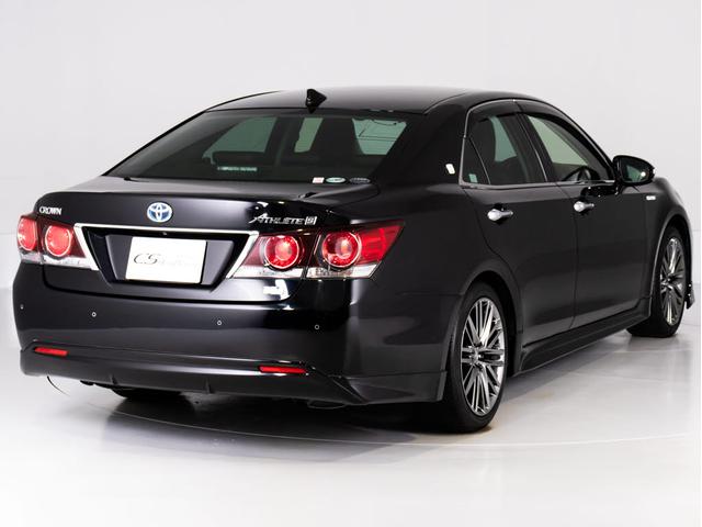 クラウンハイブリッド アスリートＳ　後期型（ワンオーナー）（黒本革シート）（フルエアロ）（オプション１８インチアルミ）（トヨタセーフティセンス）衝突軽減ブレーキ　踏み間違い防止機能　車線逸脱抑制ＬＤＡ　レーダークルーズ　オートハイビーム（17枚目）