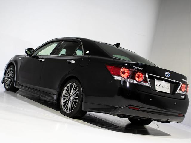 クラウンハイブリッド アスリートＳ　後期型（ワンオーナー）（黒本革シート）（フルエアロ）（オプション１８インチアルミ）（トヨタセーフティセンス）衝突軽減ブレーキ　踏み間違い防止機能　車線逸脱抑制ＬＤＡ　レーダークルーズ　オートハイビーム（19枚目）