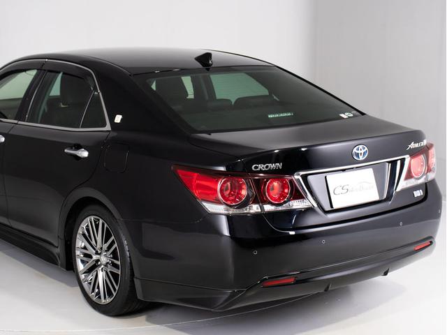 クラウンハイブリッド アスリートＳ　後期型（ワンオーナー）（黒本革シート）（フルエアロ）（オプション１８インチアルミ）（トヨタセーフティセンス）衝突軽減ブレーキ　踏み間違い防止機能　車線逸脱抑制ＬＤＡ　レーダークルーズ　オートハイビーム（22枚目）
