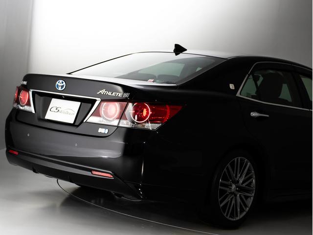 クラウンハイブリッド アスリートＳ　後期型（ワンオーナー）（黒本革シート）（フルエアロ）（オプション１８インチアルミ）（トヨタセーフティセンス）衝突軽減ブレーキ　踏み間違い防止機能　車線逸脱抑制ＬＤＡ　レーダークルーズ　オートハイビーム（28枚目）