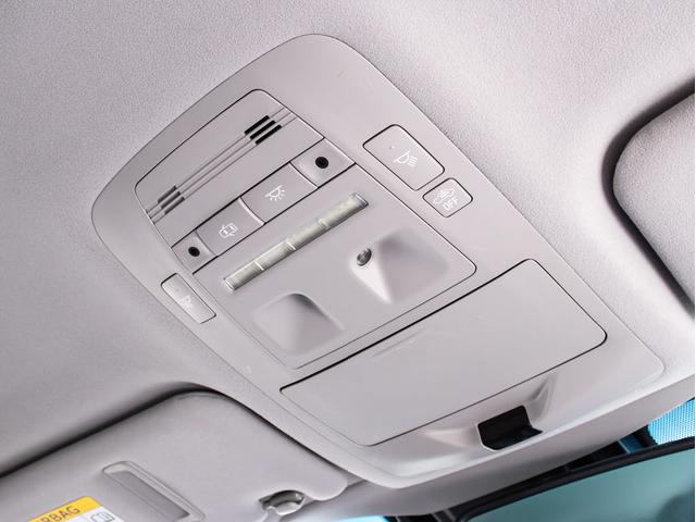 クラウンハイブリッド アスリートＳ　後期型（ワンオーナー）（黒本革シート）（フルエアロ）（オプション１８インチアルミ）（トヨタセーフティセンス）衝突軽減ブレーキ　踏み間違い防止機能　車線逸脱抑制ＬＤＡ　レーダークルーズ　オートハイビーム（43枚目）