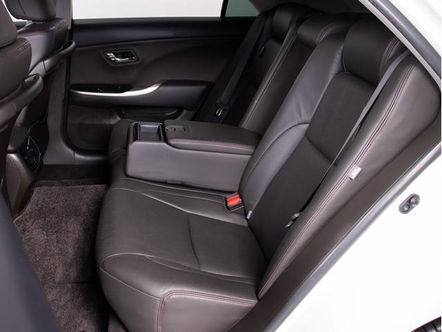 クラウン ２．５アスリート　プレミアムエディション　後期型（禁煙車）（モデリスタエアロ）（専用黒本革シート）（１９インチアルミホイール）専用インテリア＆エクステリア　Ｂｌｕｅｔｏｏｔｈ対応　レギュラーガソリン仕様　ブラックインナーヘッドライト　ＨＤＤ（7枚目）