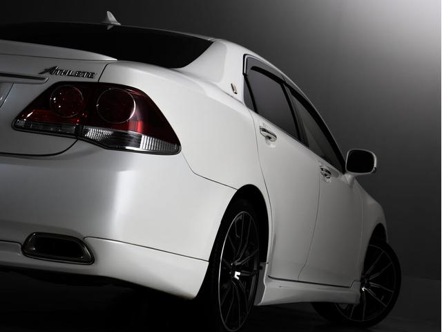 クラウン ２．５アスリート　プレミアムエディション　後期型（禁煙車）（モデリスタエアロ）（専用黒本革シート）（１９インチアルミホイール）専用インテリア＆エクステリア　Ｂｌｕｅｔｏｏｔｈ対応　レギュラーガソリン仕様　ブラックインナーヘッドライト　ＨＤＤ（24枚目）