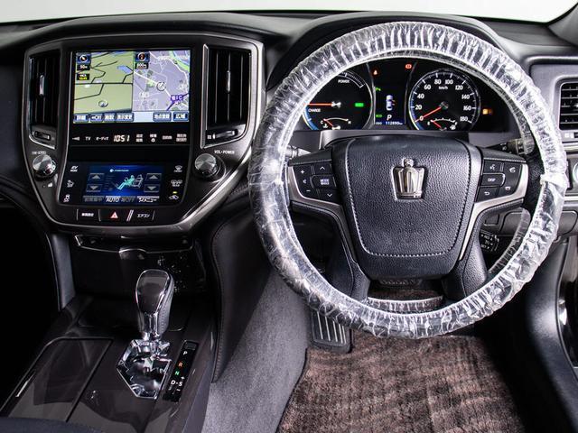 クラウンハイブリッド アスリートＧ　（サンルーフ）（黒本革シート）（フルエアロ）（オプション１８インチアルミ）（衝突軽減）（記録簿８枚）（踏み間違い防止機能）新品タイヤ　レーダークルーズ　アダプティブハイビーム　シートメモリー（28枚目）