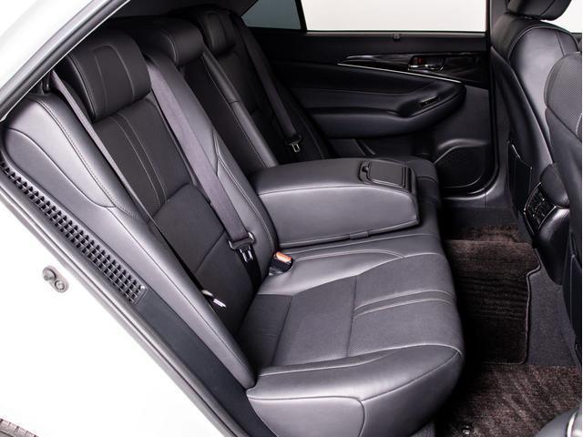 クラウンハイブリッド アスリートＧ　（禁煙車）（ワンオーナー）（黒本革シート）（オプション１８インチアルミ）（フルエアロ）（衝突軽減ブレーキ）（踏み間違い防止機能）レーダークルーズ　Ｂｌｕｅｔｏｏｔｈ対応　レギュラー仕様　点検記録簿８枚（37枚目）