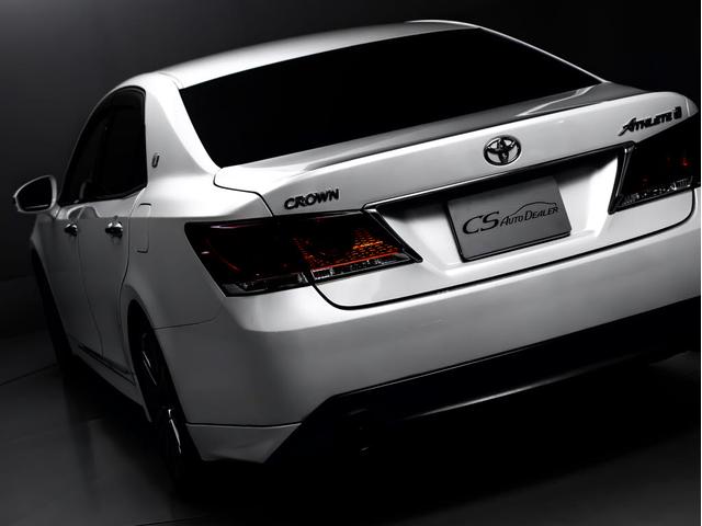 クラウン アスリートＳ　（禁煙車）（黒本革シート）（スパッタリング加工純正１８インチアルミ）（点検記録簿１２枚）Ｂｌｕｅｔｏｏｔｈ対応　エアシート　シートヒーター　ＨＤＤマルチ　バックカメラ　ＨＩＤヘッドライト　ＬＥＤフォグ（26枚目）