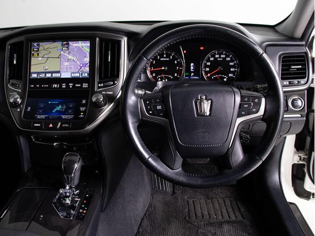 クラウン アスリートＳ　（禁煙車）（黒本革シート）（スパッタリング加工純正１８インチアルミ）（点検記録簿１２枚）Ｂｌｕｅｔｏｏｔｈ対応　エアシート　シートヒーター　ＨＤＤマルチ　バックカメラ　ＨＩＤヘッドライト　ＬＥＤフォグ（32枚目）