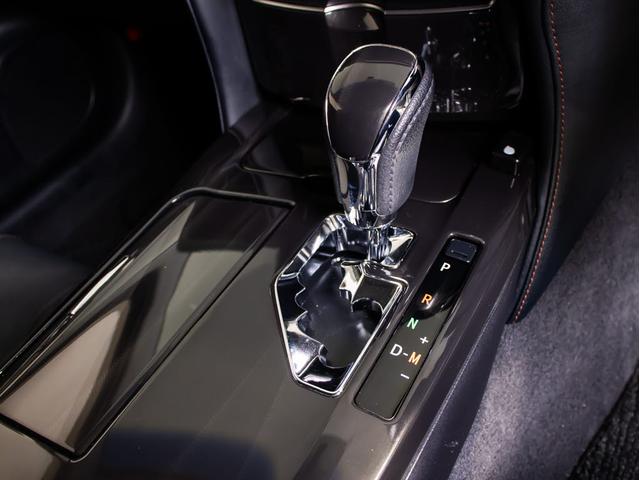 クラウン アスリートＳ　（禁煙車）（黒本革シート）（スパッタリング加工純正１８インチアルミ）（点検記録簿１２枚）Ｂｌｕｅｔｏｏｔｈ対応　エアシート　シートヒーター　ＨＤＤマルチ　バックカメラ　ＨＩＤヘッドライト　ＬＥＤフォグ（40枚目）