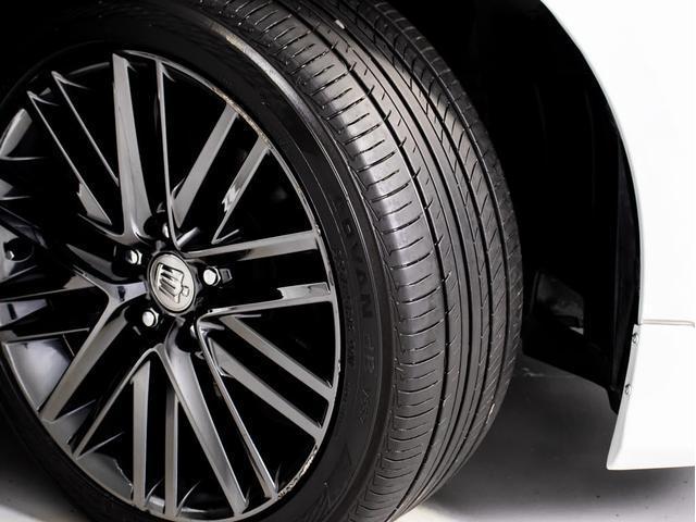 クラウンハイブリッド アスリートＳ　後期型（特注フォーブレザーシート）（オプション１８インチアルミ）（フルエアロ）（ルーフブラック）セーフティセンス　衝突軽減ブレーキ　踏み間違い防止機能　車線逸脱抑制　レーダークルーズ　オートハイビーム（7枚目）