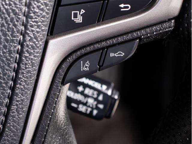 クラウンハイブリッド アスリートＳ　後期型（特注フォーブレザーシート）（オプション１８インチアルミ）（フルエアロ）（ルーフブラック）セーフティセンス　衝突軽減ブレーキ　踏み間違い防止機能　車線逸脱抑制　レーダークルーズ　オートハイビーム（10枚目）