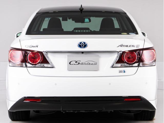 クラウンハイブリッド アスリートＳ　後期型（特注フォーブレザーシート）（オプション１８インチアルミ）（フルエアロ）（ルーフブラック）セーフティセンス　衝突軽減ブレーキ　踏み間違い防止機能　車線逸脱抑制　レーダークルーズ　オートハイビーム（18枚目）