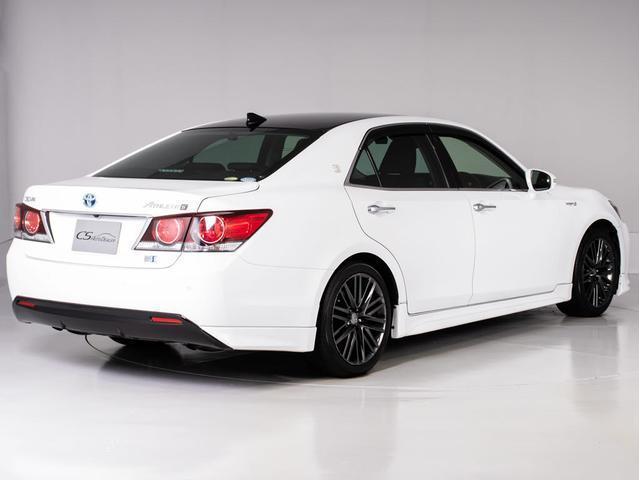 クラウンハイブリッド アスリートＳ　後期型（特注フォーブレザーシート）（オプション１８インチアルミ）（フルエアロ）（ルーフブラック）セーフティセンス　衝突軽減ブレーキ　踏み間違い防止機能　車線逸脱抑制　レーダークルーズ　オートハイビーム（19枚目）