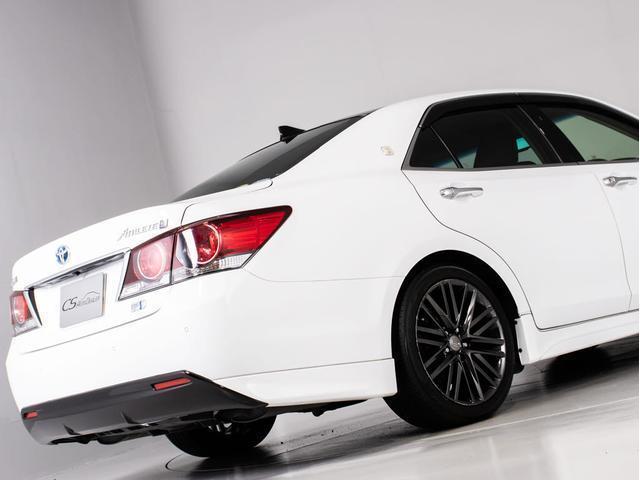 クラウンハイブリッド アスリートＳ　後期型（特注フォーブレザーシート）（オプション１８インチアルミ）（フルエアロ）（ルーフブラック）セーフティセンス　衝突軽減ブレーキ　踏み間違い防止機能　車線逸脱抑制　レーダークルーズ　オートハイビーム（23枚目）