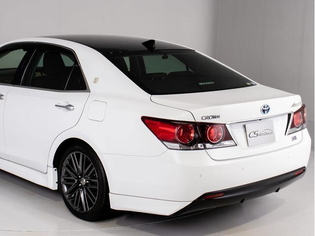 クラウンハイブリッド アスリートＳ　後期型（特注フォーブレザーシート）（オプション１８インチアルミ）（フルエアロ）（ルーフブラック）セーフティセンス　衝突軽減ブレーキ　踏み間違い防止機能　車線逸脱抑制　レーダークルーズ　オートハイビーム（24枚目）