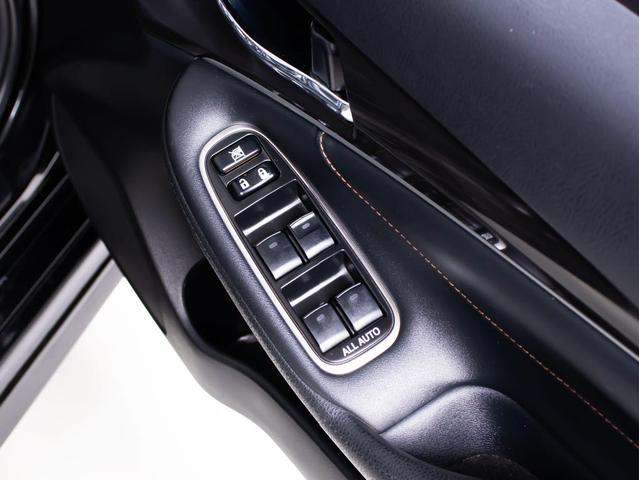 クラウンハイブリッド アスリートS (サンルーフ)(黒本革シート)(オプション18インチアルミ)(フルエアロ)(新品タイヤ)(衝突軽減ブレーキ)(踏み間違い防止機能)レーダークルーズ 記録簿8枚 Bluetooth対応 レギュラー仕様(40枚目)