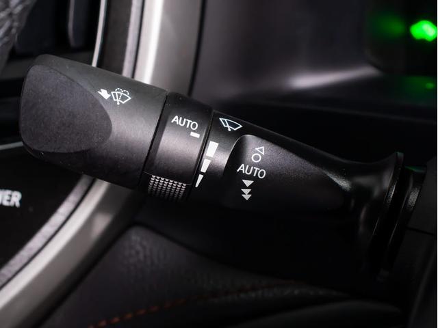 クラウンハイブリッド アスリートS (サンルーフ)(黒本革シート)(オプション18インチアルミ)(フルエアロ)(新品タイヤ)(衝突軽減ブレーキ)(踏み間違い防止機能)レーダークルーズ 記録簿8枚 Bluetooth対応 レギュラー仕様(45枚目)