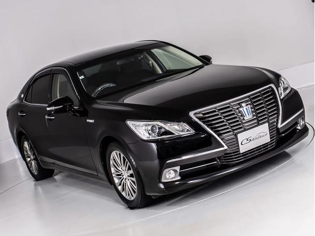 クラウンハイブリッド ロイヤルサルーン　（禁煙車）（オプション１７インチアルミ）（点検記録簿８枚）ＨＤＤマルチナビ　レギュラーガソリン仕様　Ｂｌｕｅｔｏｏｔｈ対応　シートヒーター　ステアリングヒーター　カラーバックカメラ（5枚目）