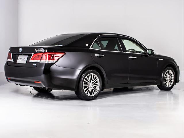 クラウンハイブリッド ロイヤルサルーン　（禁煙車）（オプション１７インチアルミ）（点検記録簿８枚）ＨＤＤマルチナビ　レギュラーガソリン仕様　Ｂｌｕｅｔｏｏｔｈ対応　シートヒーター　ステアリングヒーター　カラーバックカメラ（13枚目）