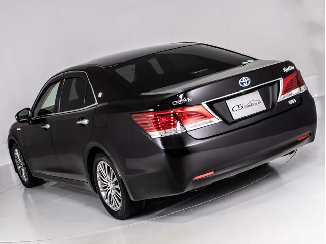 クラウンハイブリッド ロイヤルサルーン　（禁煙車）（オプション１７インチアルミ）（点検記録簿８枚）ＨＤＤマルチナビ　レギュラーガソリン仕様　Ｂｌｕｅｔｏｏｔｈ対応　シートヒーター　ステアリングヒーター　カラーバックカメラ（15枚目）