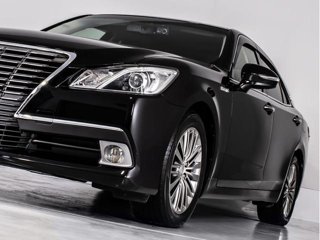 クラウンハイブリッド ロイヤルサルーン　（禁煙車）（オプション１７インチアルミ）（点検記録簿８枚）ＨＤＤマルチナビ　レギュラーガソリン仕様　Ｂｌｕｅｔｏｏｔｈ対応　シートヒーター　ステアリングヒーター　カラーバックカメラ（16枚目）