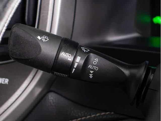 クラウンハイブリッド ロイヤルサルーン　（禁煙車）（オプション１７インチアルミ）（点検記録簿８枚）ＨＤＤマルチナビ　レギュラーガソリン仕様　Ｂｌｕｅｔｏｏｔｈ対応　シートヒーター　ステアリングヒーター　カラーバックカメラ（44枚目）