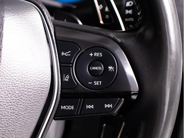 クラウンハイブリッド ＲＳアドバンス　（サンルーフ）（黒本革シート）（パノラミックビューモニター）（フルエアロ）（トヨタセーフティセンス）衝突軽減ブレーキ　踏み間違い防止機能　車線逸脱抑制ＬＴＡ　シーケンシャルウィンカー　ＢＳＭ　ＳＤナビ（9枚目）