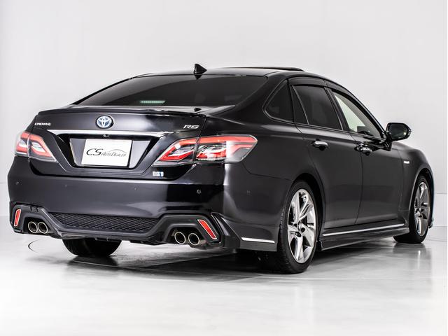 クラウンハイブリッド ＲＳアドバンス　（サンルーフ）（黒本革シート）（パノラミックビューモニター）（フルエアロ）（トヨタセーフティセンス）衝突軽減ブレーキ　踏み間違い防止機能　車線逸脱抑制ＬＴＡ　シーケンシャルウィンカー　ＢＳＭ　ＳＤナビ（18枚目）