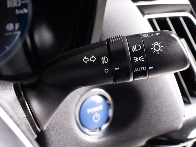 クラウンハイブリッド ＲＳアドバンス　（サンルーフ）（黒本革シート）（パノラミックビューモニター）（フルエアロ）（トヨタセーフティセンス）衝突軽減ブレーキ　踏み間違い防止機能　車線逸脱抑制ＬＴＡ　シーケンシャルウィンカー　ＢＳＭ　ＳＤナビ（49枚目）