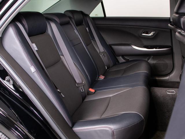 クラウン ２．５アスリート　プレミアムエディション　後期型（禁煙車）（特別仕様車）（黒本革シート）（フルエアロ）ＨＤＤマルチ　Ｂｌｕｅｔｏｏｔｈ対応　レギュラーガソリン仕様　専用インテリア＆エクステリア　カラーバックカメラ　ブラックインナーヘッドライト（35枚目）