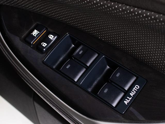 クラウン ２．５アスリート　プレミアムエディション　後期型（禁煙車）（特別仕様車）（黒本革シート）（フルエアロ）ＨＤＤマルチ　Ｂｌｕｅｔｏｏｔｈ対応　レギュラーガソリン仕様　専用インテリア＆エクステリア　カラーバックカメラ　ブラックインナーヘッドライト（48枚目）