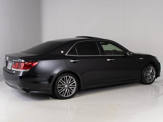 クラウンハイブリッド アスリートＳ　（サンルーフ）（黒本革シート）（オプション１８インチアルミ）（クリアランスソナー）エアシート　シートヒーター　ステアリングヒーター　ＢＬｕｅｔｏｏｔｈ対応　レギュラーガソリン仕様　ＨＤＤマルチナビ（7枚目）